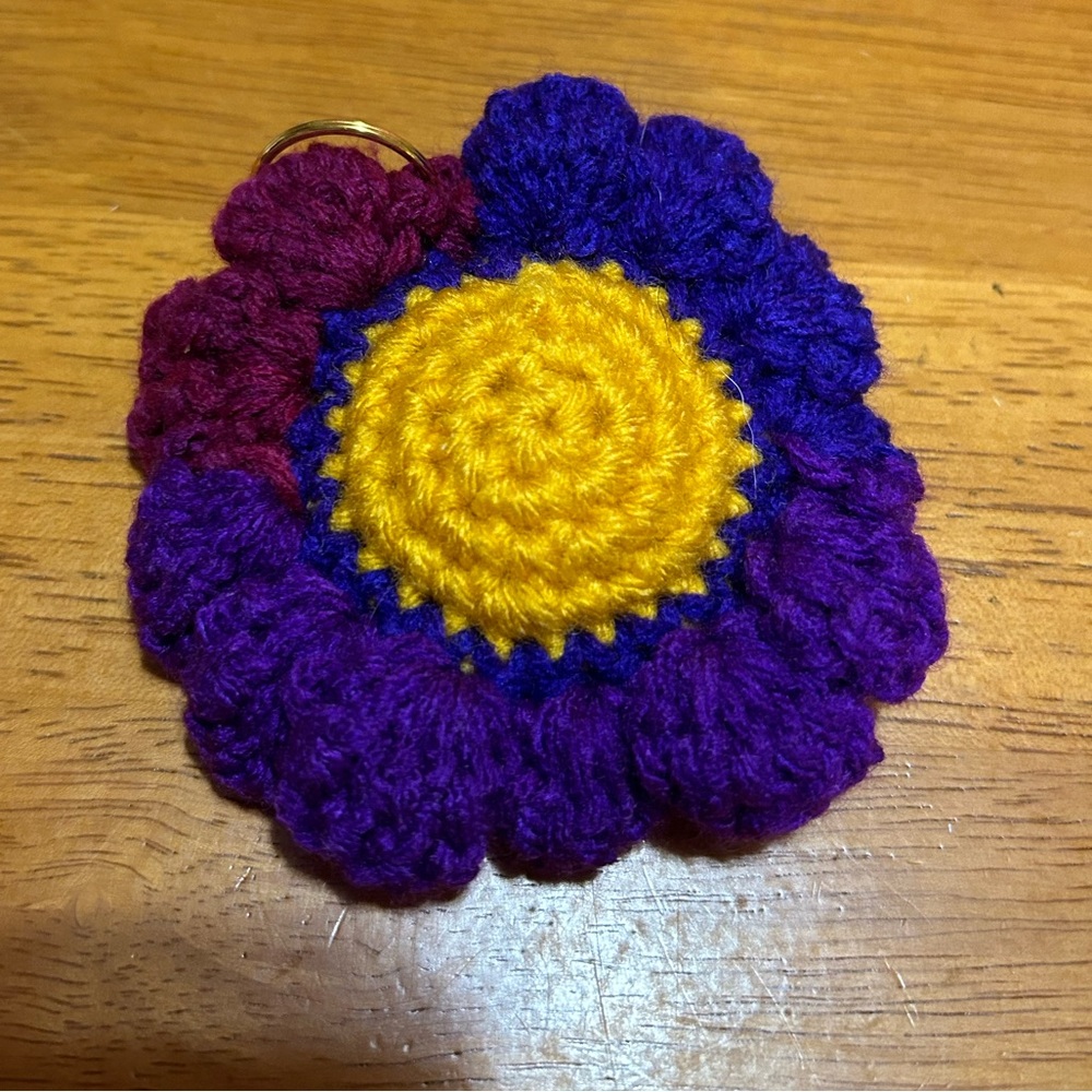 Flower Keychain - Picture 2 of 2